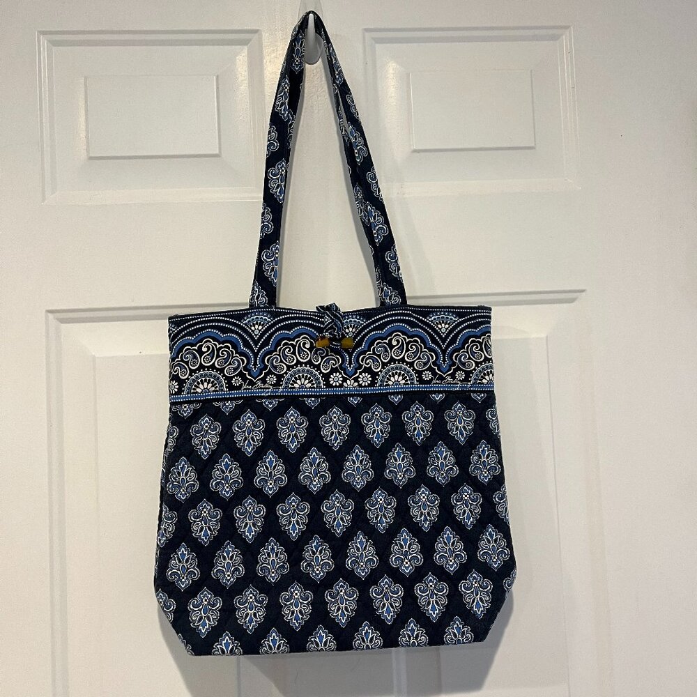 Vera Bradley Toggle Closure Tote in Calypso